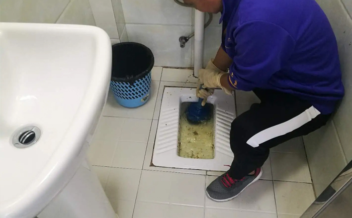 黄流镇疏通蹲坑
